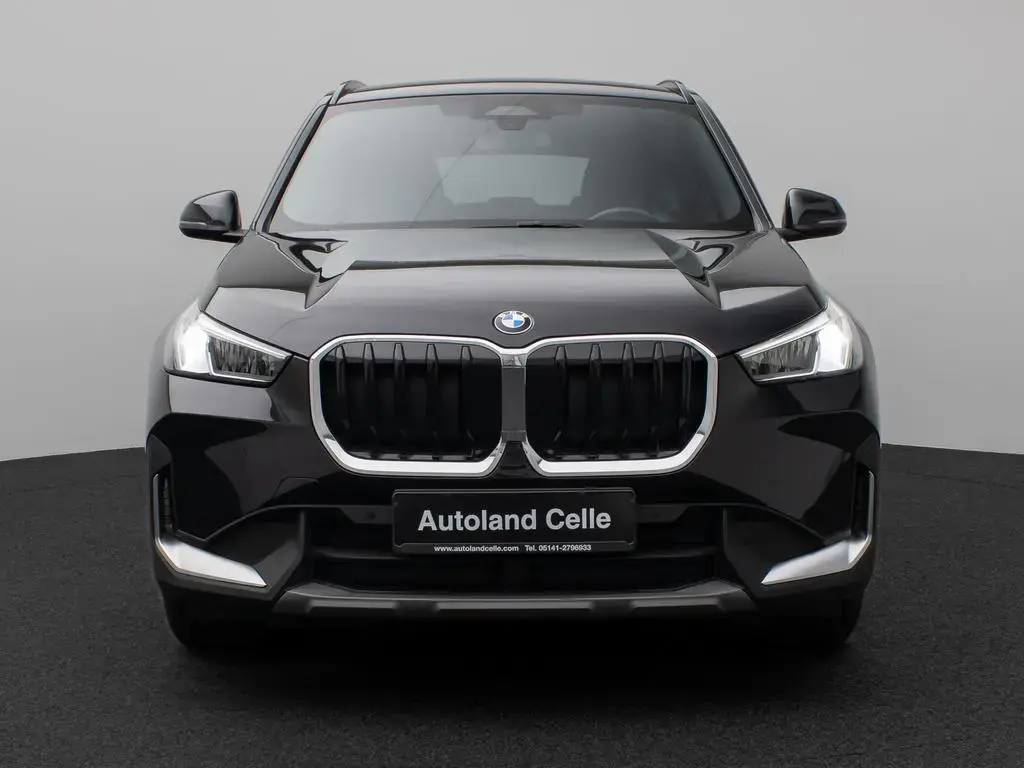 Main__Slider__Photo:BMW X1 sD18d  Kamera DAB Fernlichtassist Sport LED 08/2023-1