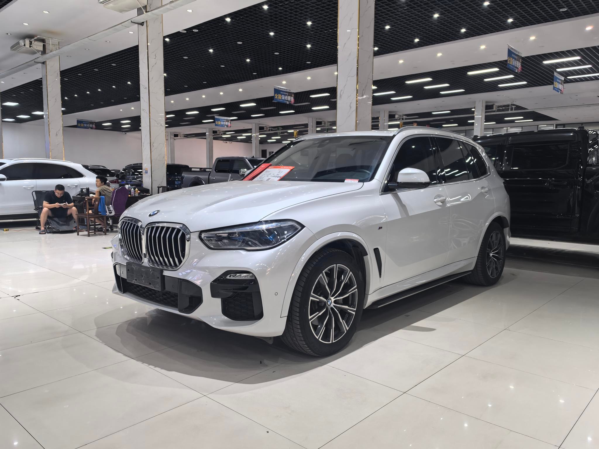 Main__Slider__Photo:undefined undefined 2019-0