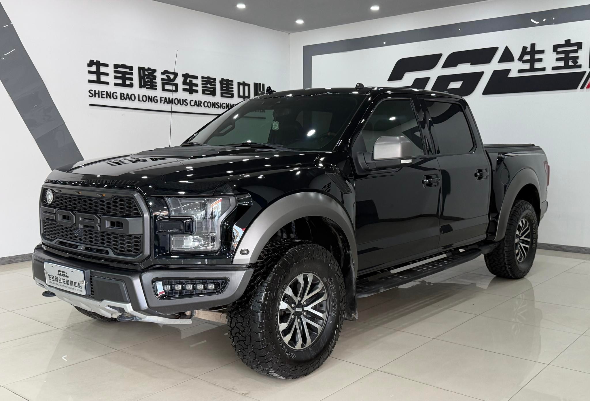 Main__Slider__Photo:undefined undefined 2019-0