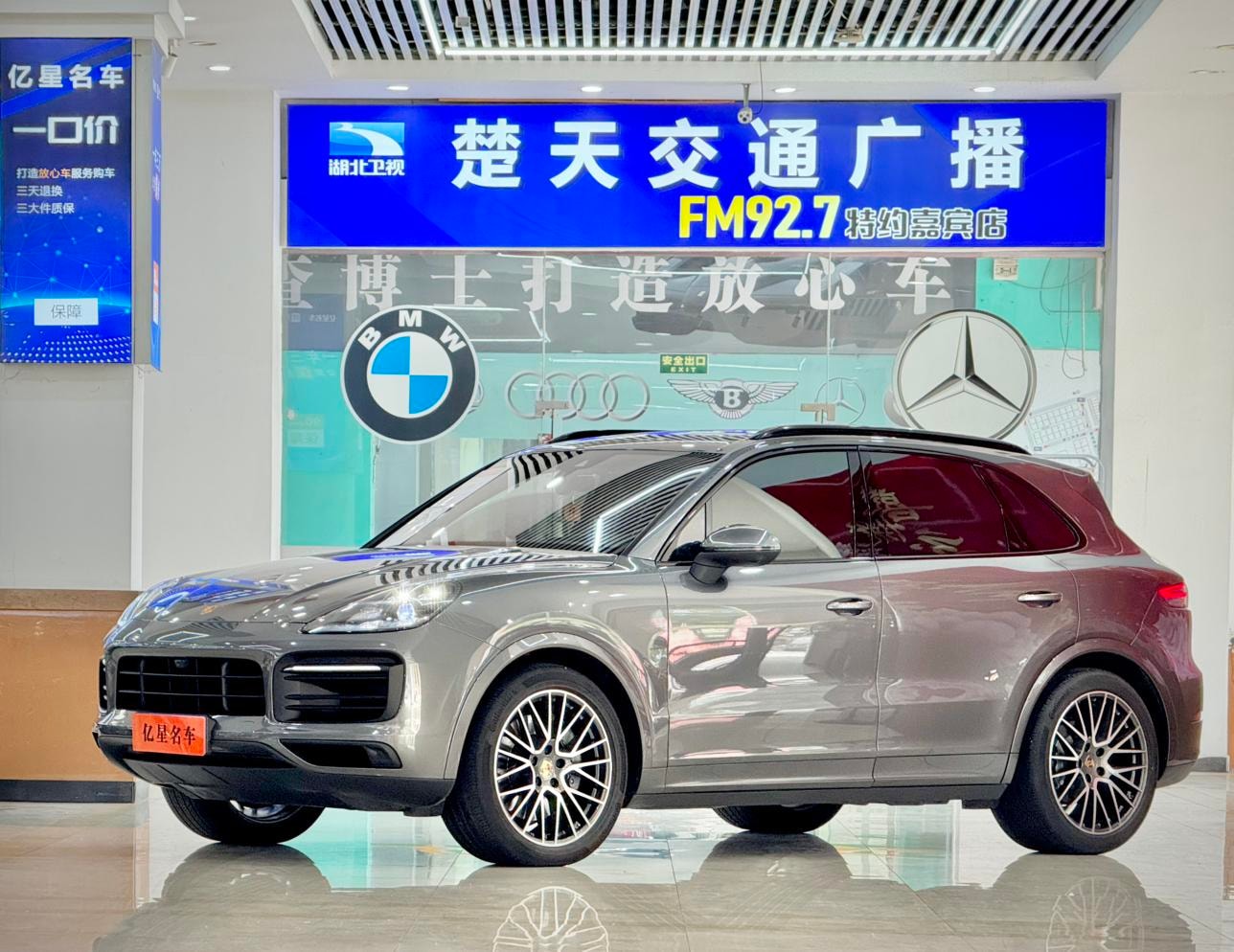 Main__Slider__Photo:undefined undefined 2022-0