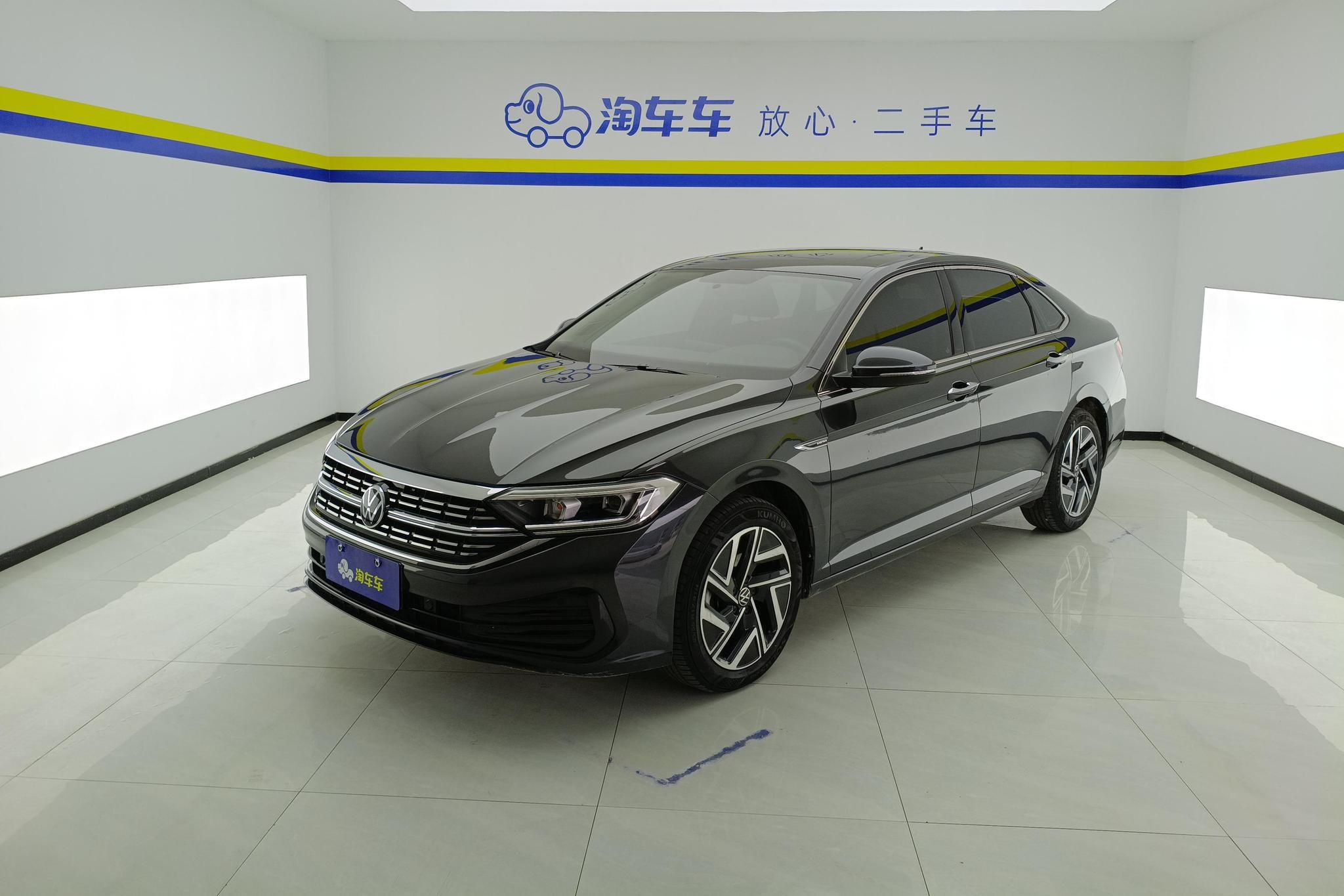 Main__Slider__Photo:undefined undefined 2023-0