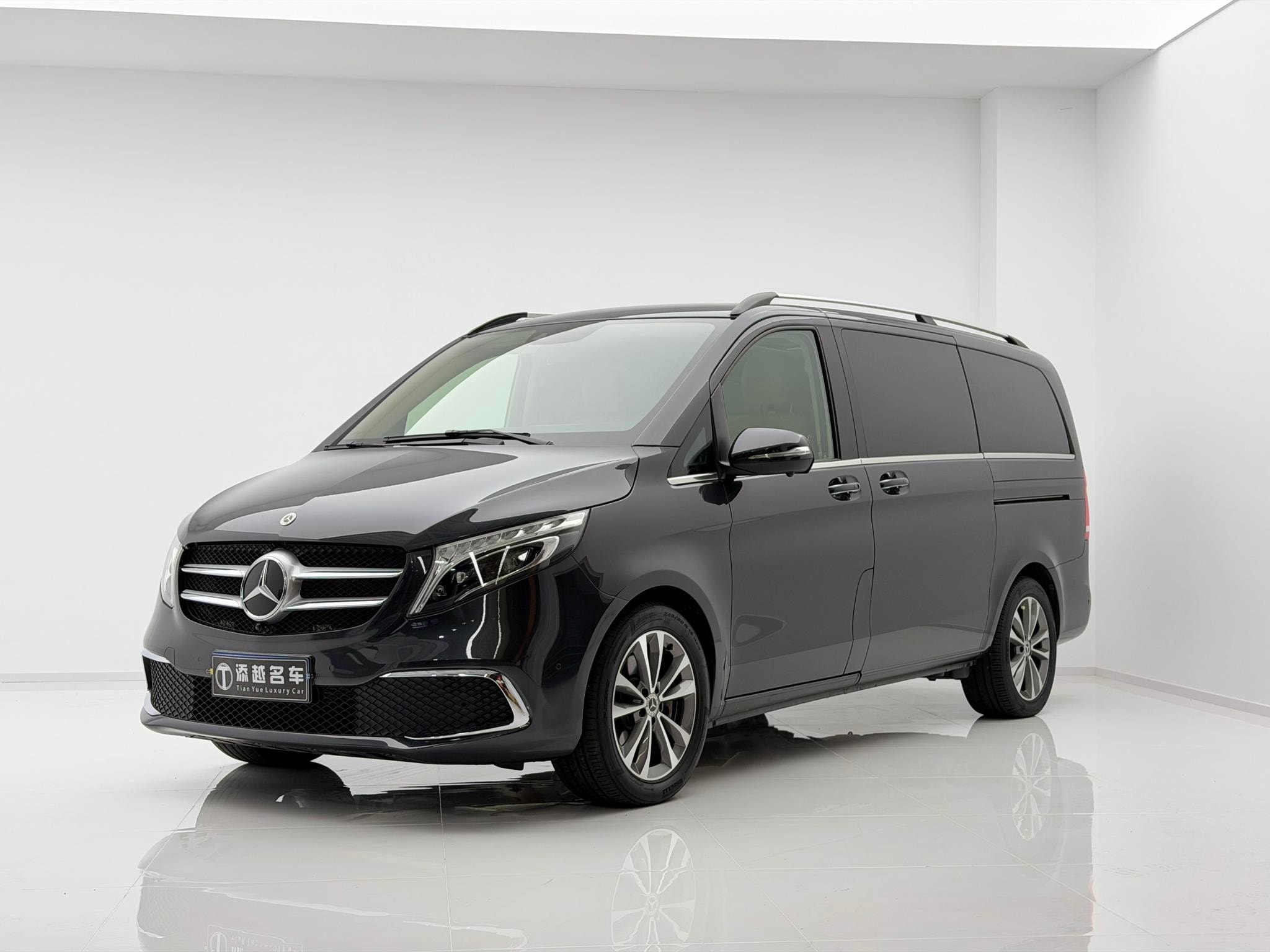 Main__Slider__Photo:undefined undefined 2021-0