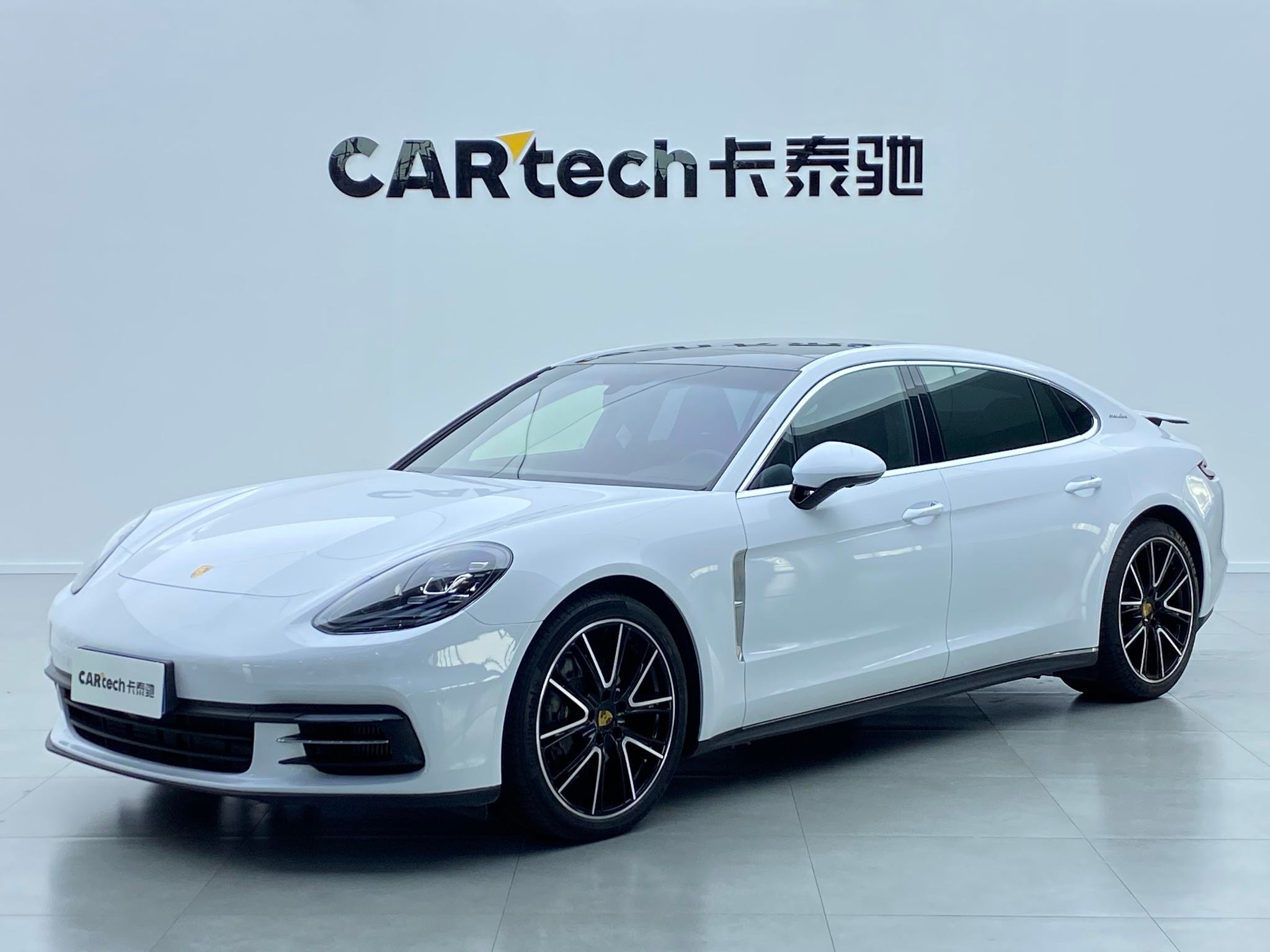 Main__Slider__Photo:undefined undefined 2019-0