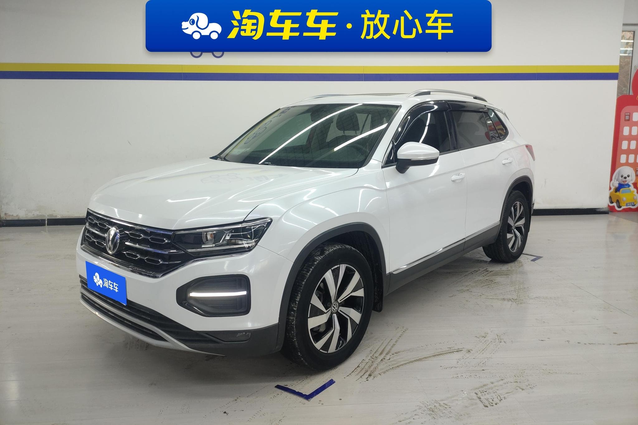 Main__Slider__Photo:undefined undefined 2019-0