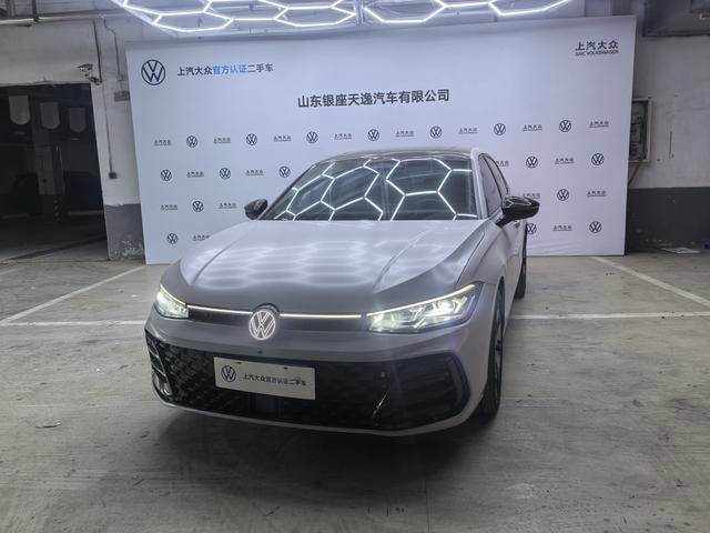 Main__Slider__Photo:undefined undefined 2025-0
