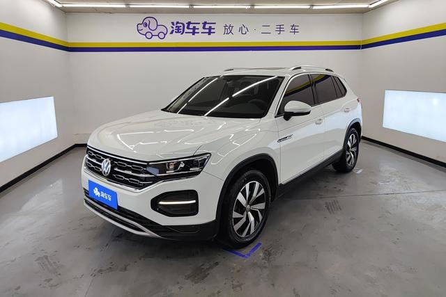 Main__Slider__Photo:undefined undefined 2019-0