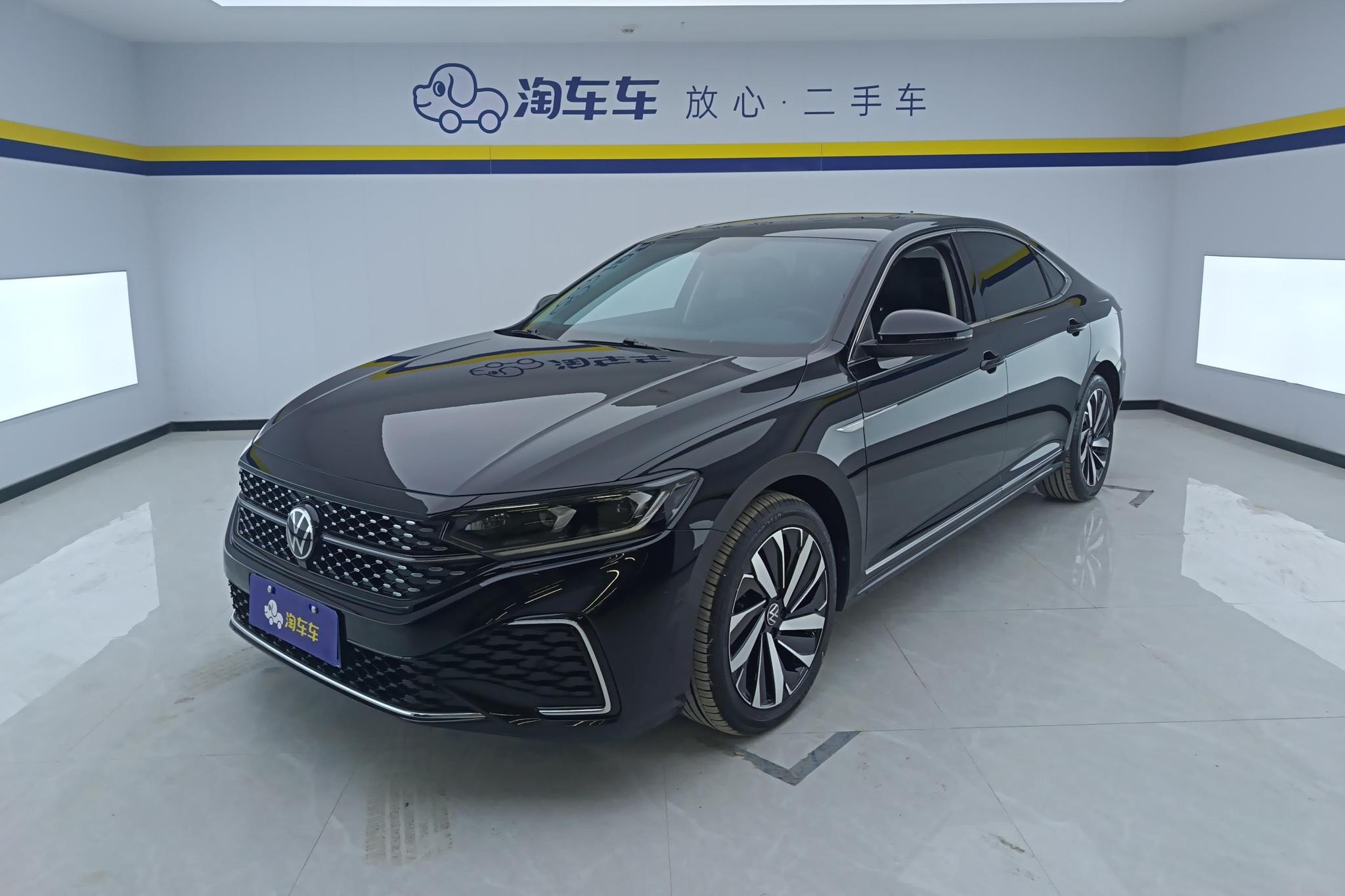 Main__Slider__Photo:undefined undefined 2023-0