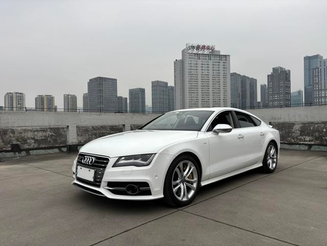 Main__Slider__Photo:undefined undefined 2013-0