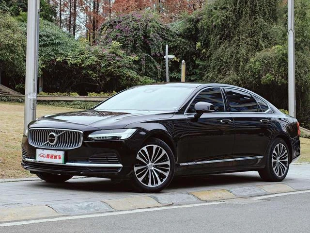 Main__Slider__Photo:undefined undefined 2023-0