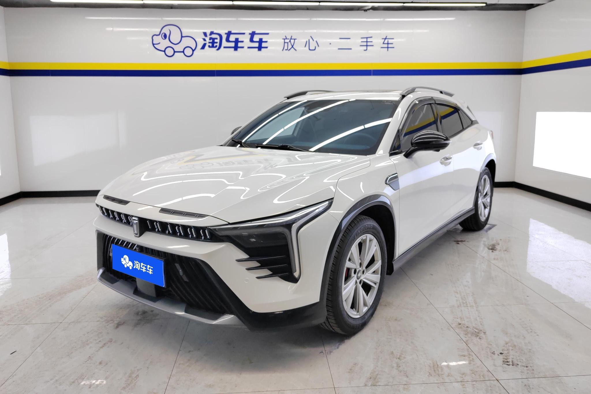 Main__Slider__Photo:undefined undefined 2022-0