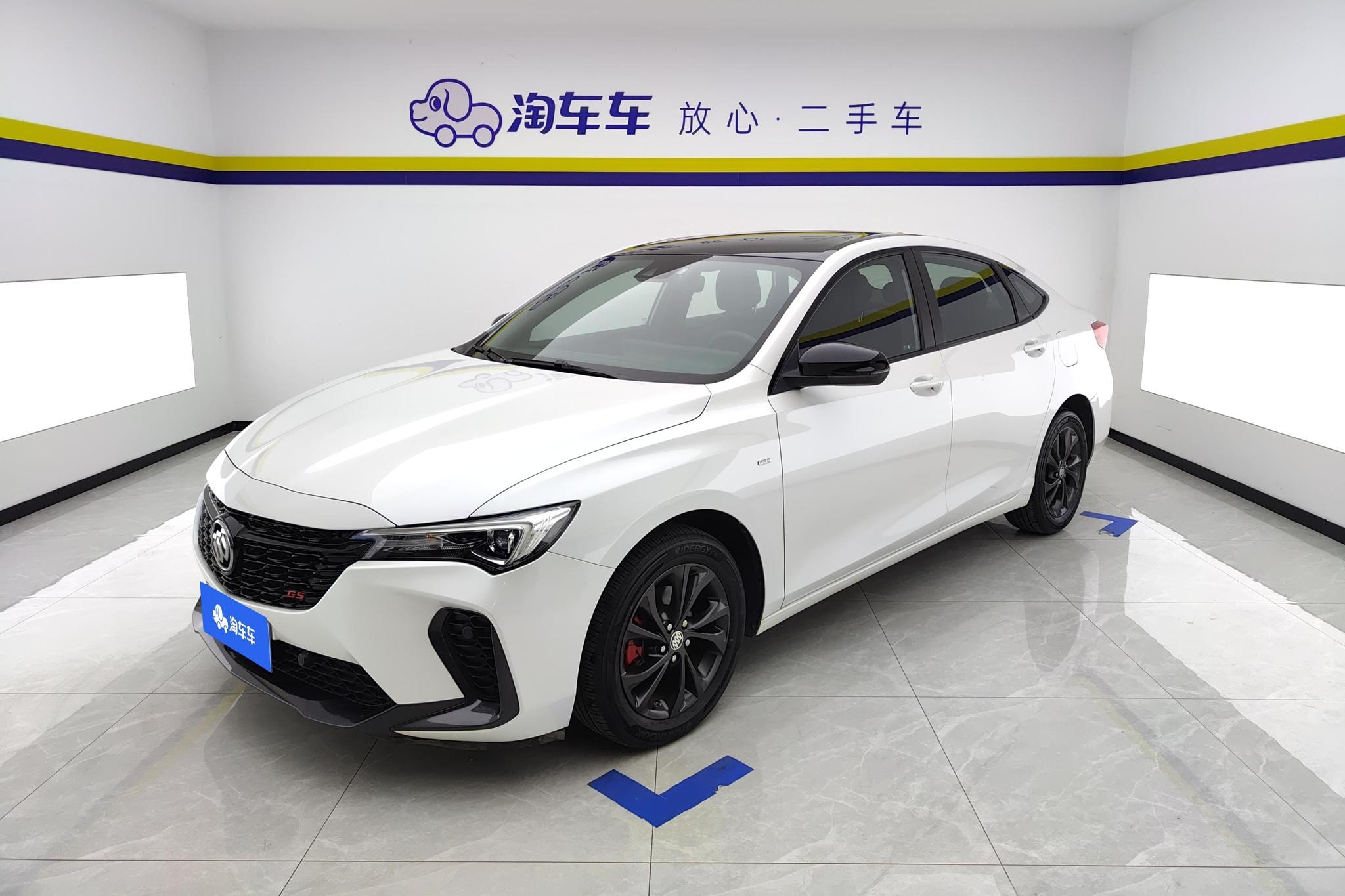Main__Slider__Photo:undefined undefined 2023-0