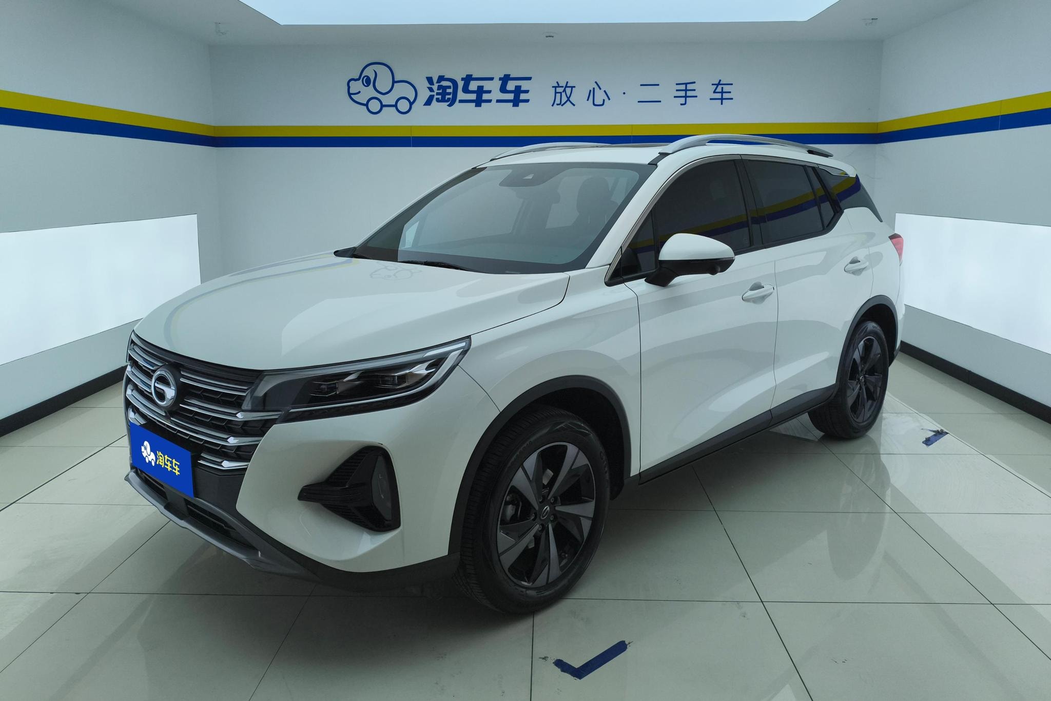 Main__Slider__Photo:undefined undefined 2023-0