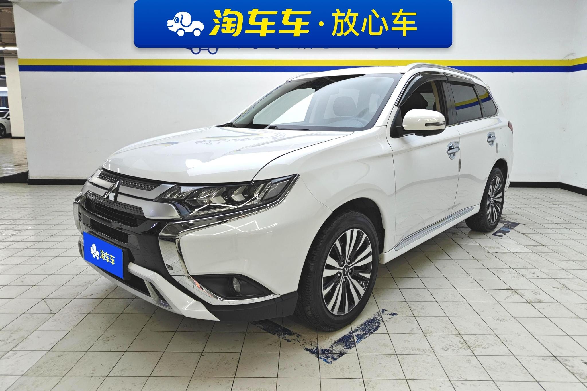 Main__Slider__Photo:undefined undefined 2021-0