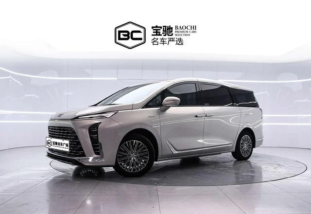Main__Slider__Photo:undefined undefined 2024-0