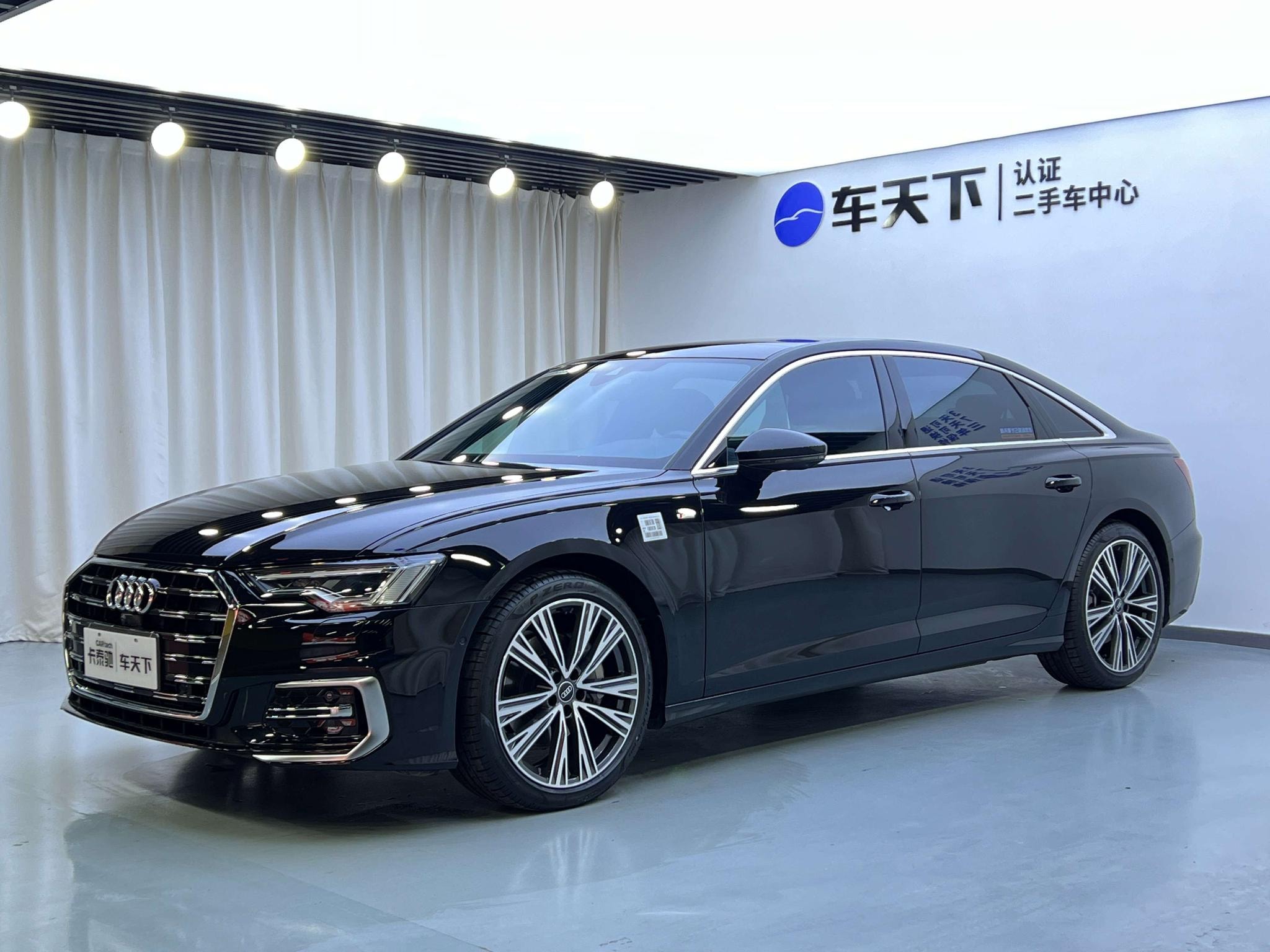 Main__Slider__Photo:undefined undefined 2025-0