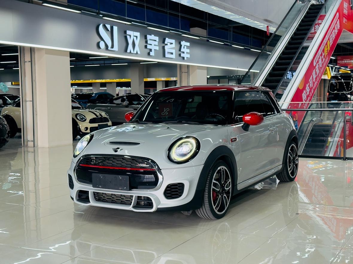 Main__Slider__Photo:undefined undefined 2021-0