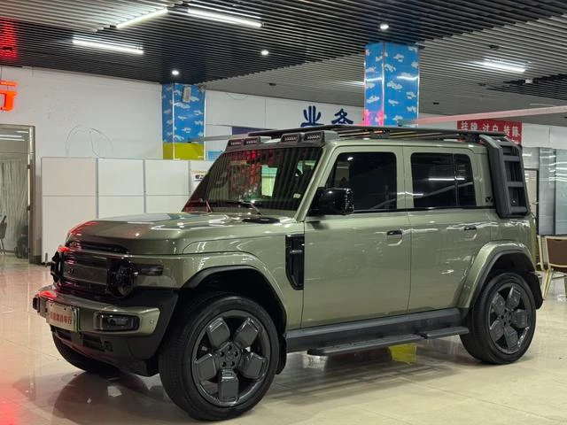 Main__Slider__Photo:undefined undefined 2025-0