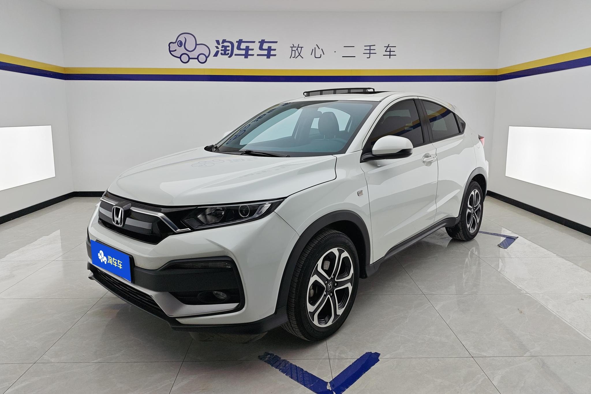 Main__Slider__Photo:undefined undefined 2021-0