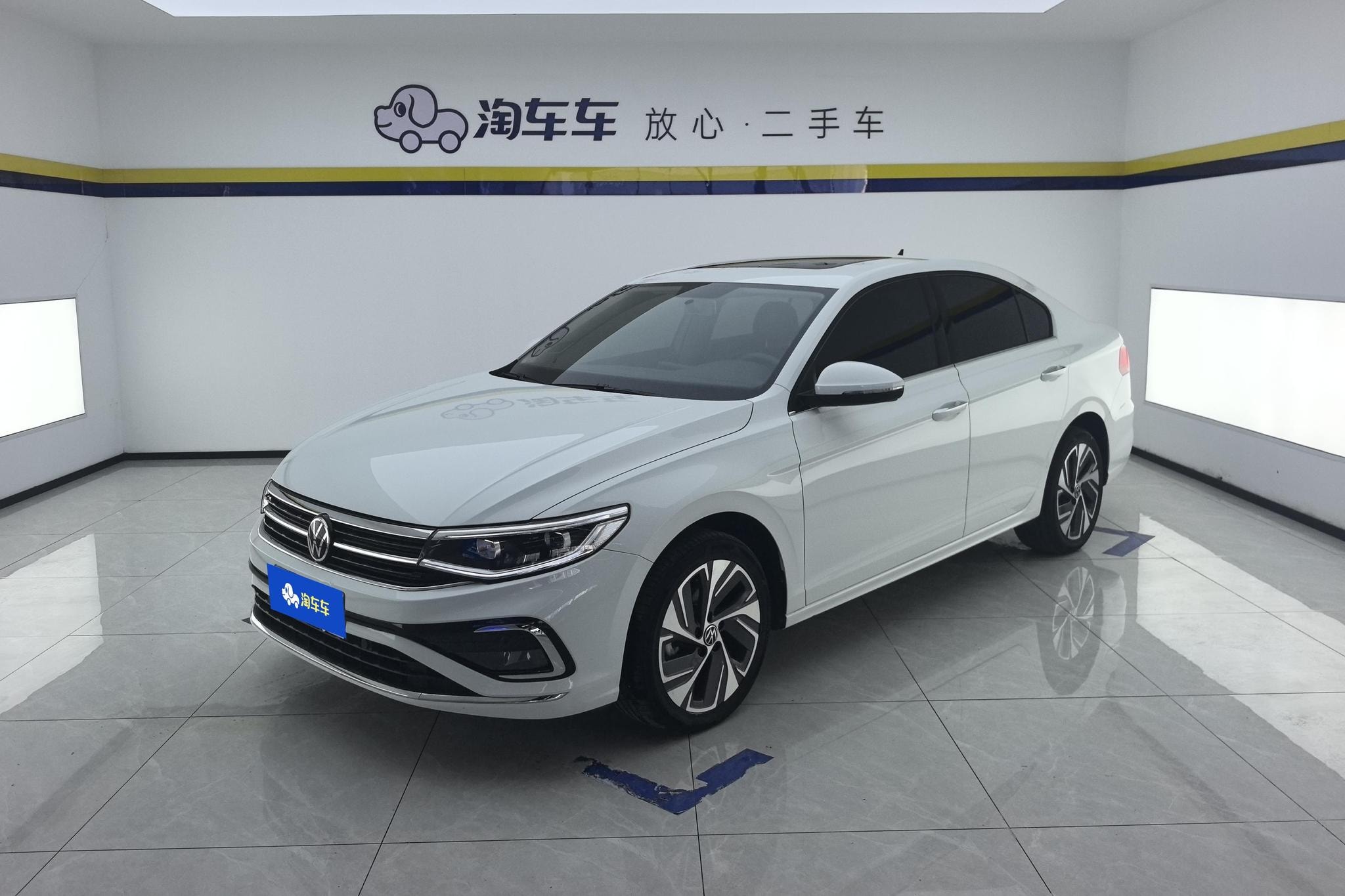 Main__Slider__Photo:undefined undefined 2023-0