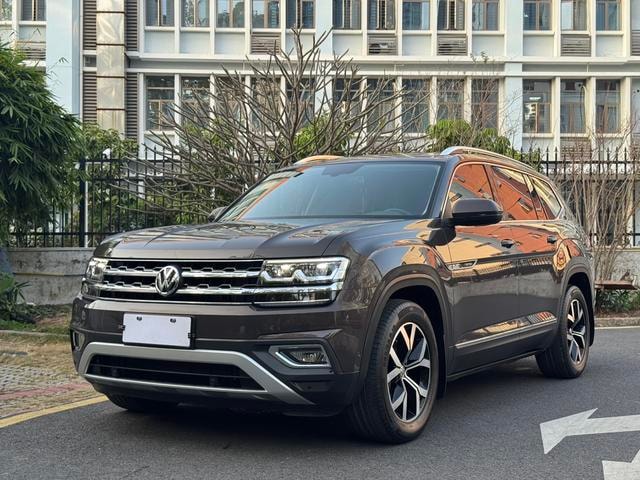 Main__Slider__Photo:undefined undefined 2019-0