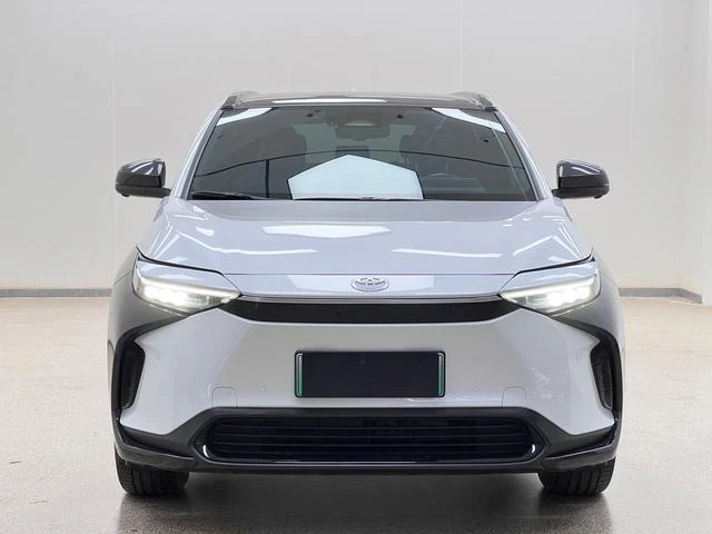 Main__Slider__Photo:undefined undefined 2022-1