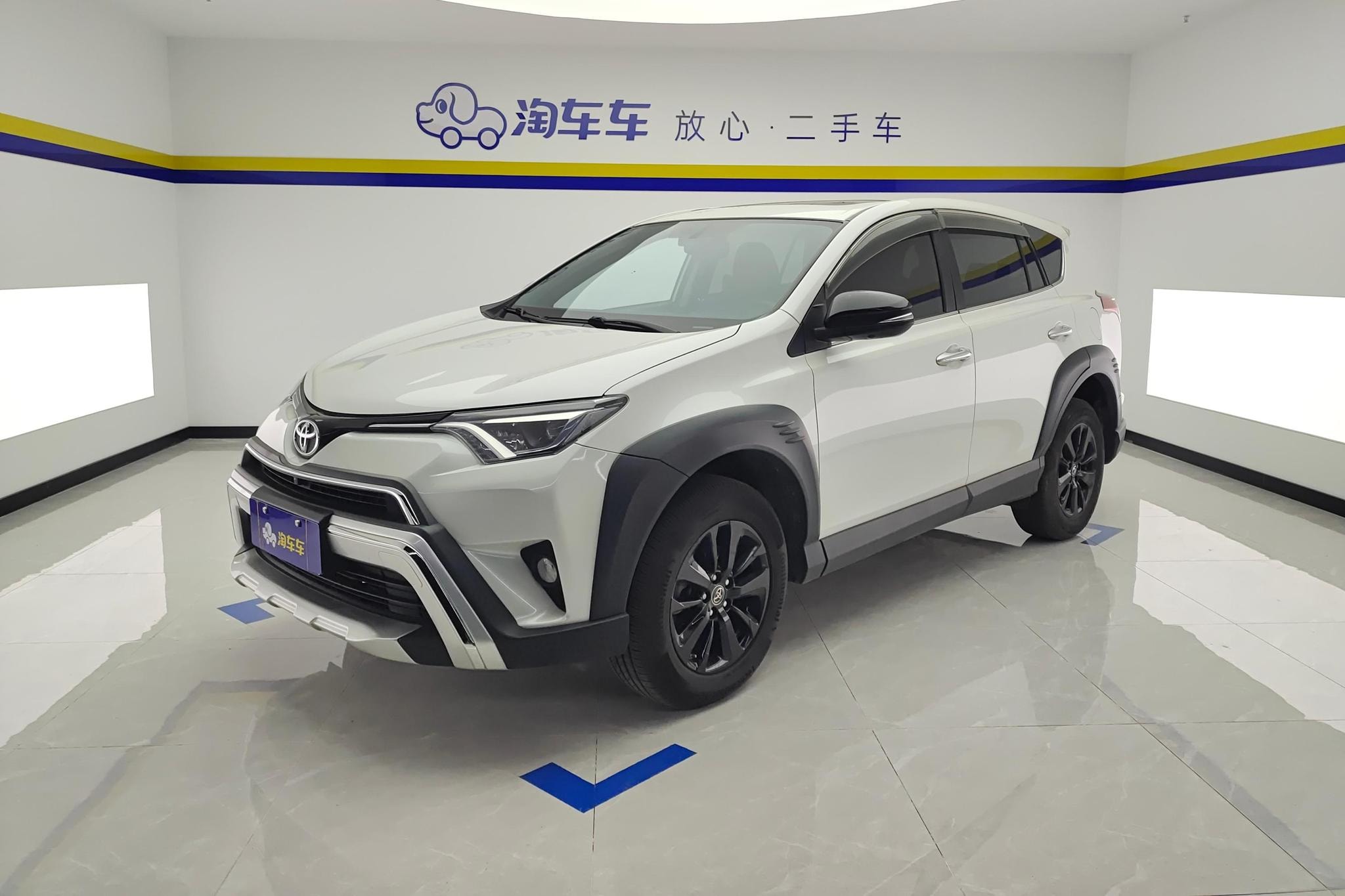 Main__Slider__Photo:undefined undefined 2019-0