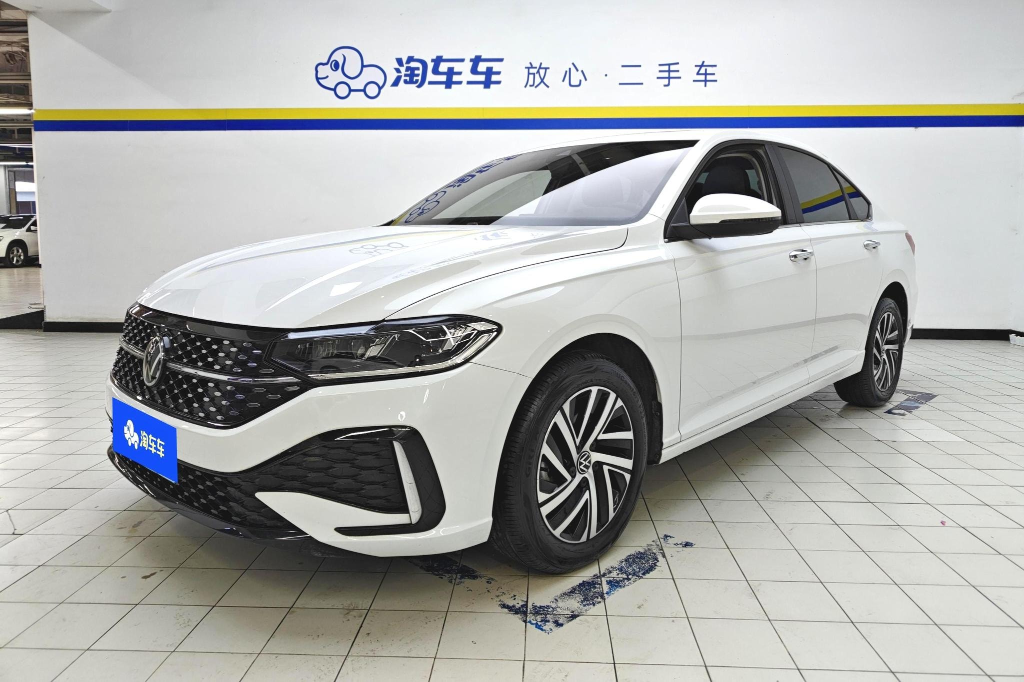 Main__Slider__Photo:undefined undefined 2024-0