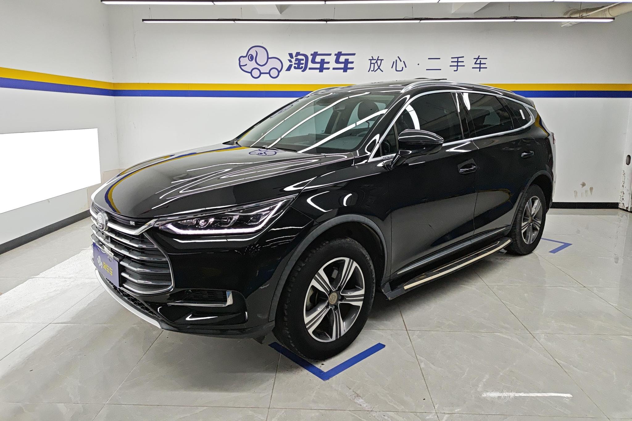 Main__Slider__Photo:undefined undefined 2019-0