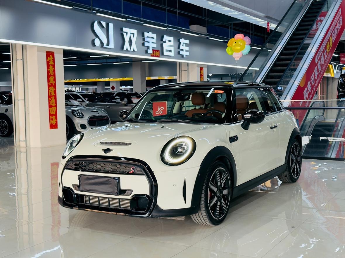 Main__Slider__Photo:undefined undefined 2023-0