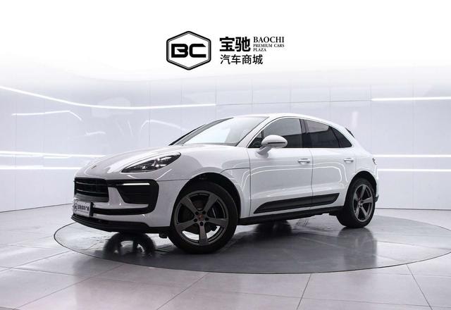 Main__Slider__Photo:undefined undefined 2025-0