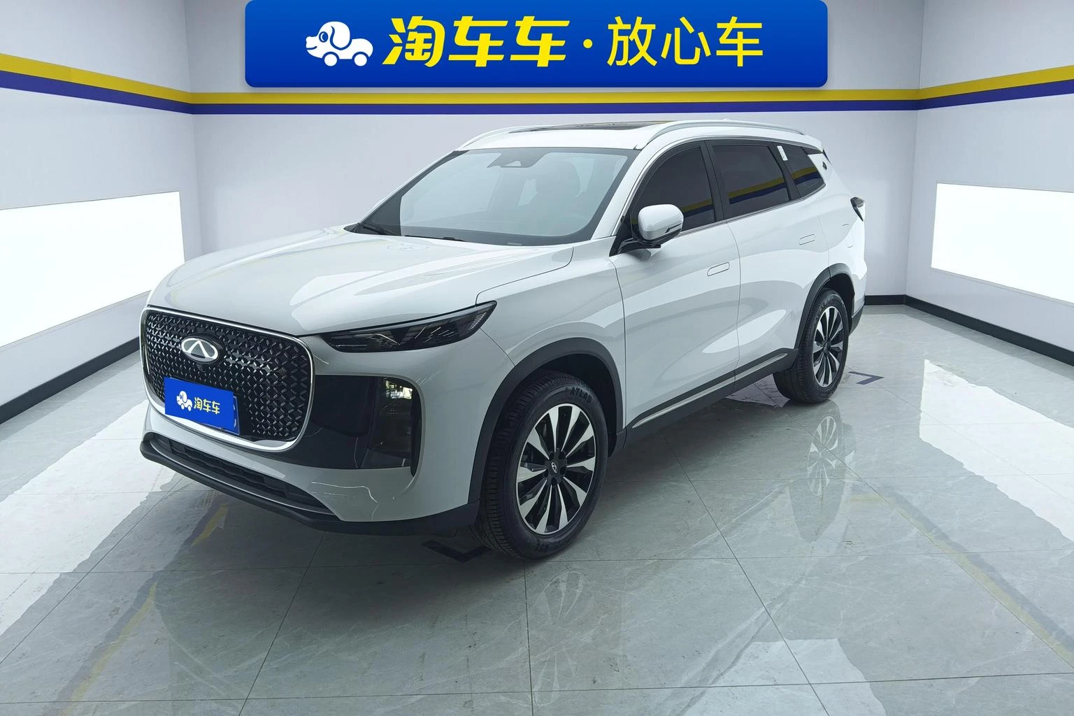 Main__Slider__Photo:undefined undefined 2025-0