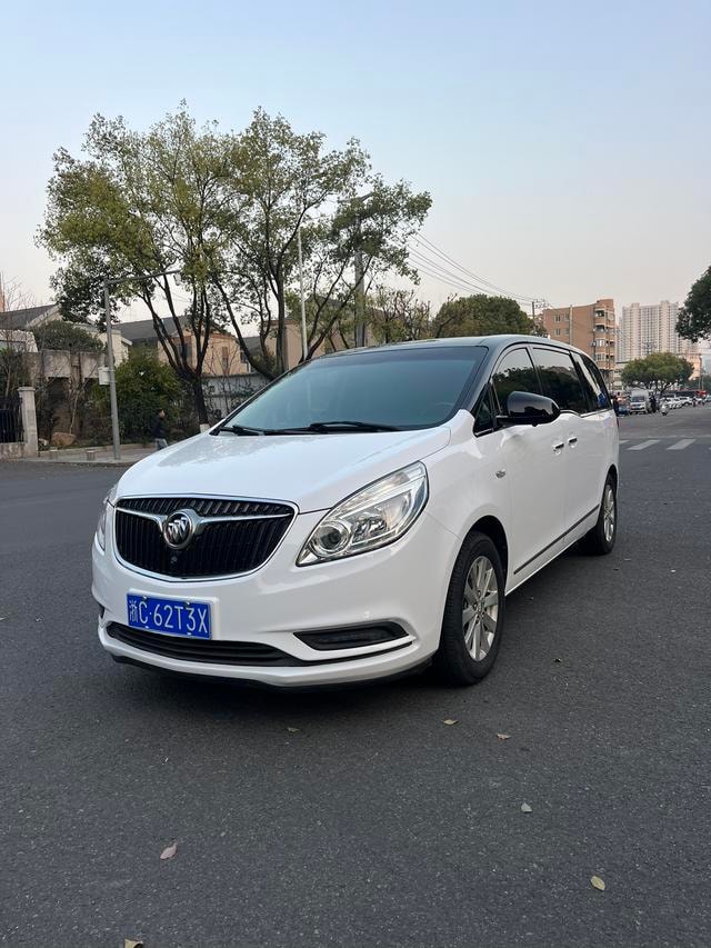 Main__Slider__Photo:undefined undefined 2018-0