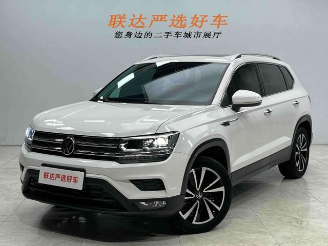 Main__Slider__Photo:undefined undefined 2022-0