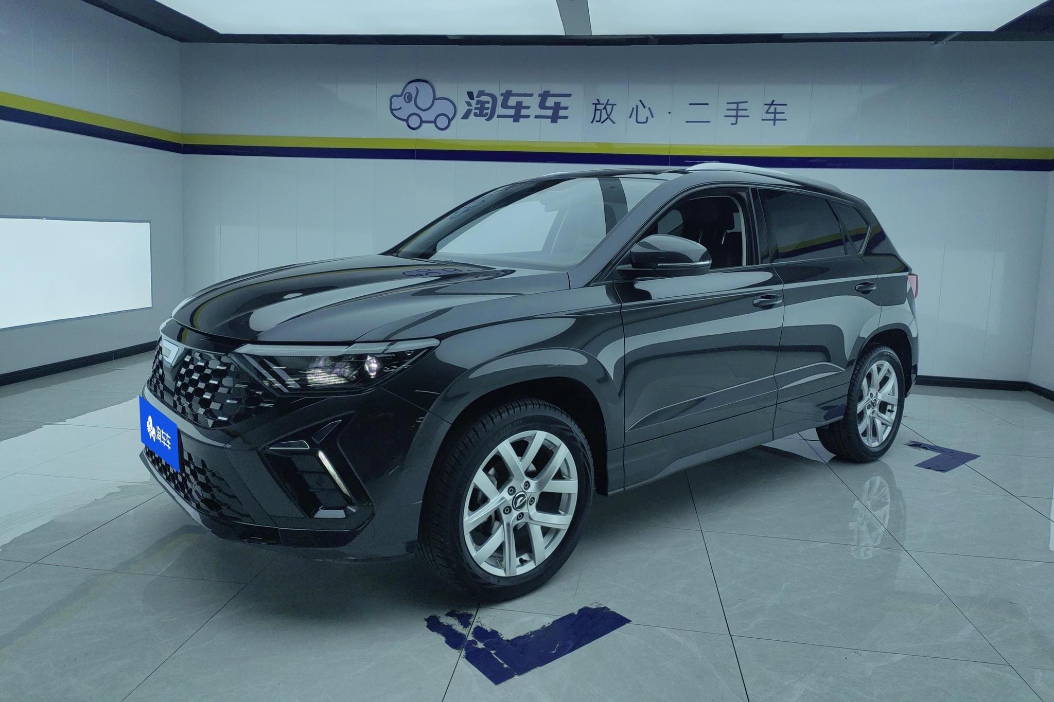 Main__Slider__Photo:undefined undefined 2024-0