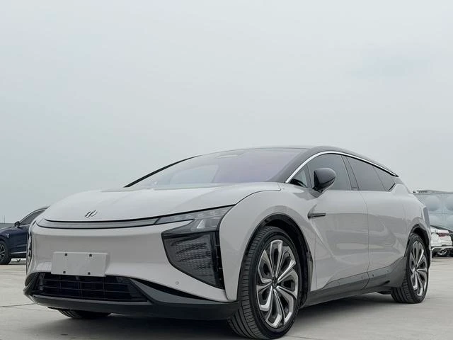 Main__Slider__Photo:undefined undefined 2021-0