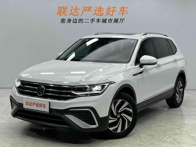 Main__Slider__Photo:undefined undefined 2023-0