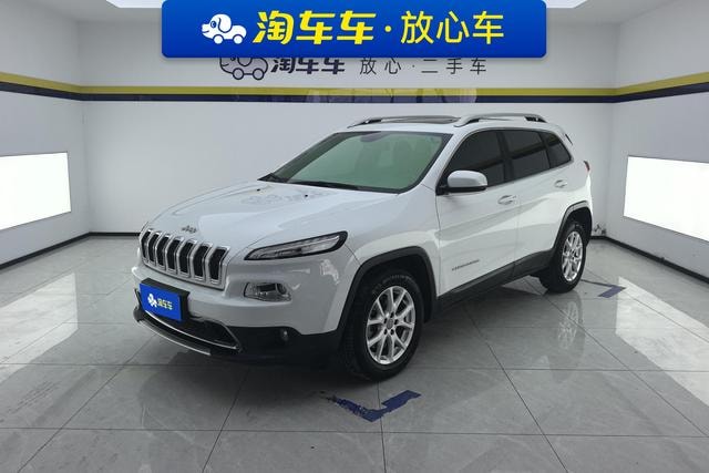 Main__Slider__Photo:undefined undefined 2017-0