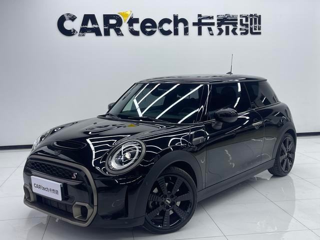 Main__Slider__Photo:undefined undefined 2023-0