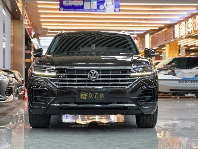 Main__Slider__Photo:undefined undefined 2019-1