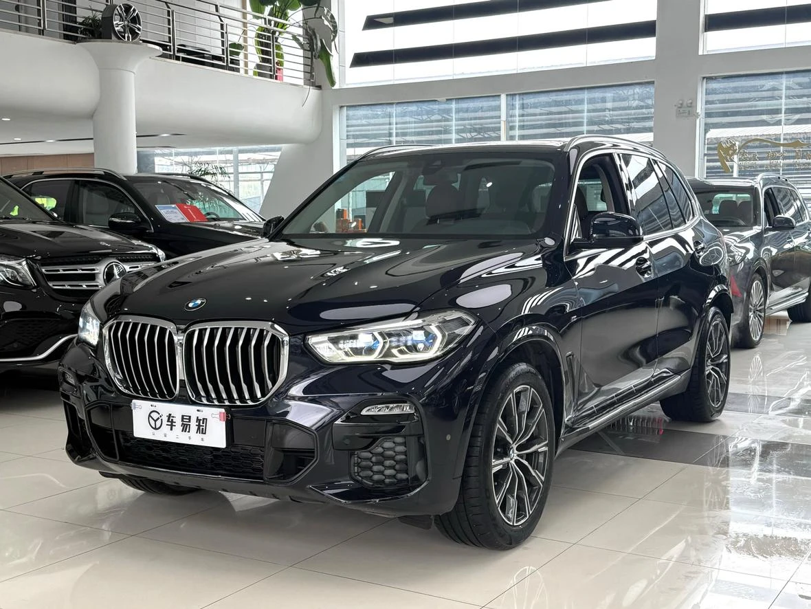 Main__Slider__Photo:undefined undefined 2019-0