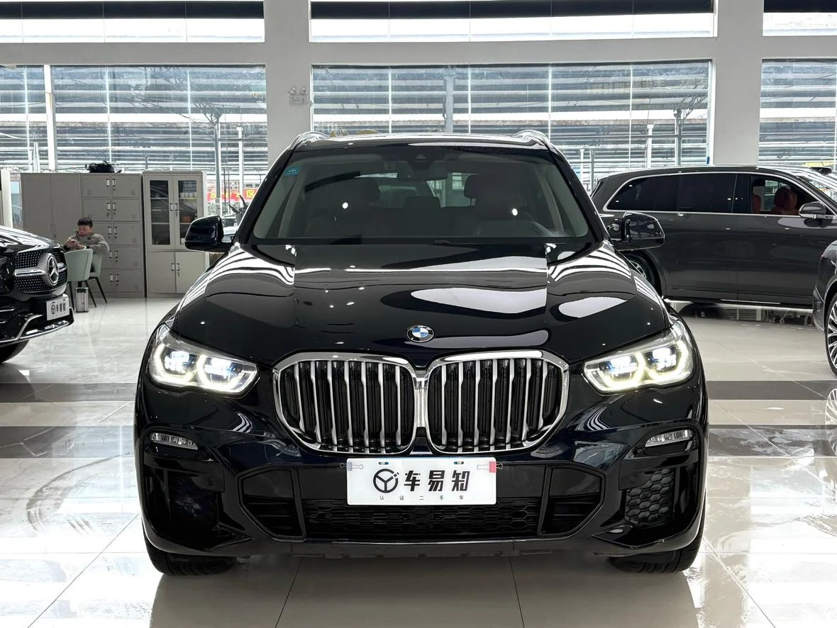Main__Slider__Photo:undefined undefined 2019-1