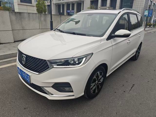Main__Slider__Photo:undefined undefined 2019-0