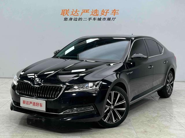Main__Slider__Photo:undefined undefined 2024-0