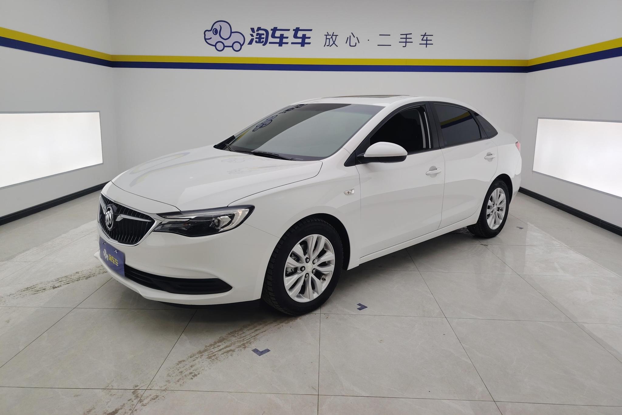 Main__Slider__Photo:undefined undefined 2021-0