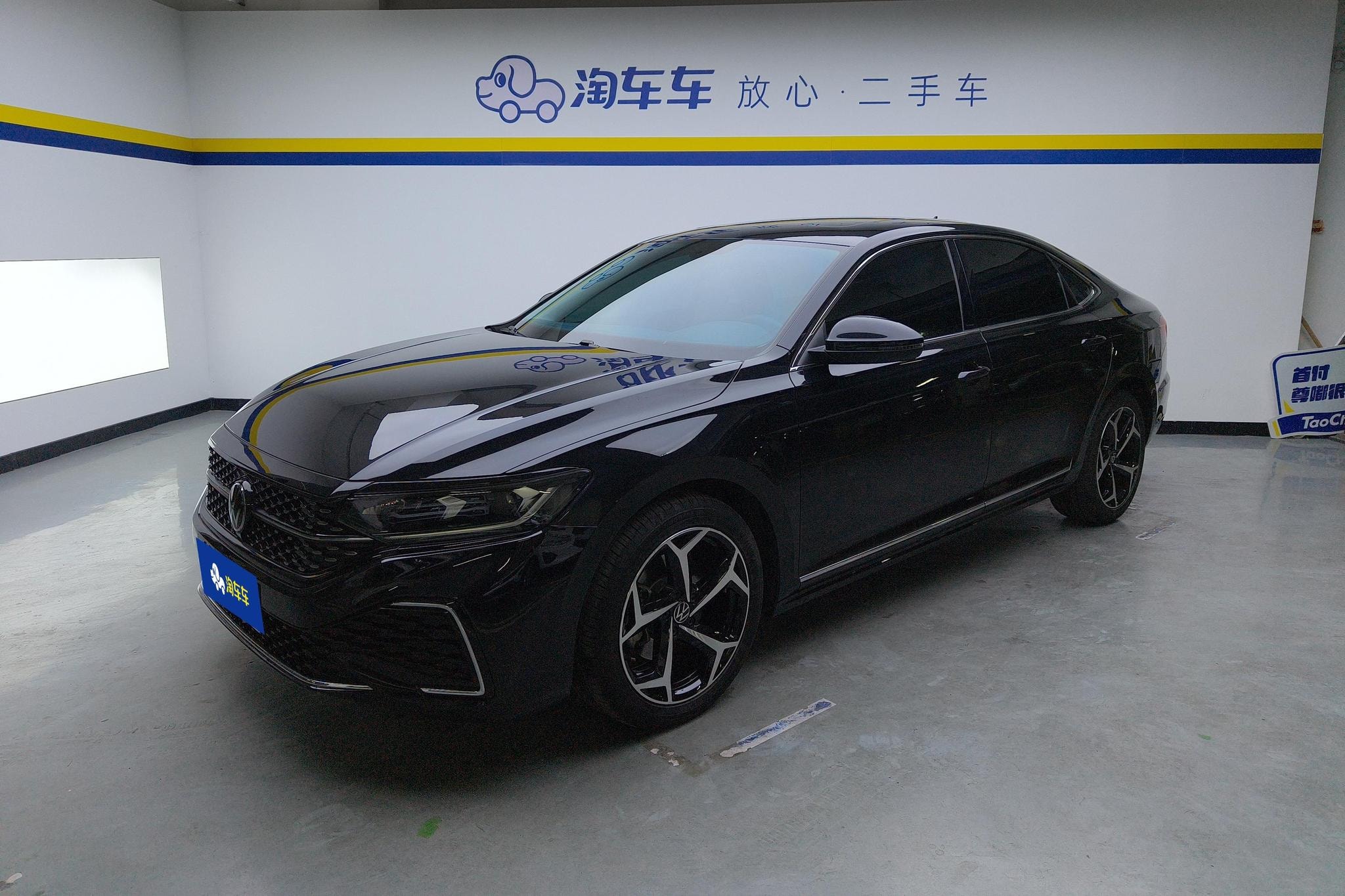 Main__Slider__Photo:undefined undefined 2023-0