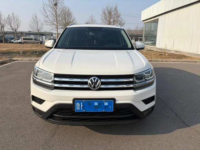 Main__Slider__Photo:undefined undefined 2019-1