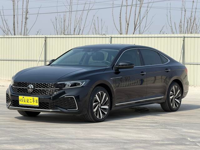 Main__Slider__Photo:undefined undefined 2022-0