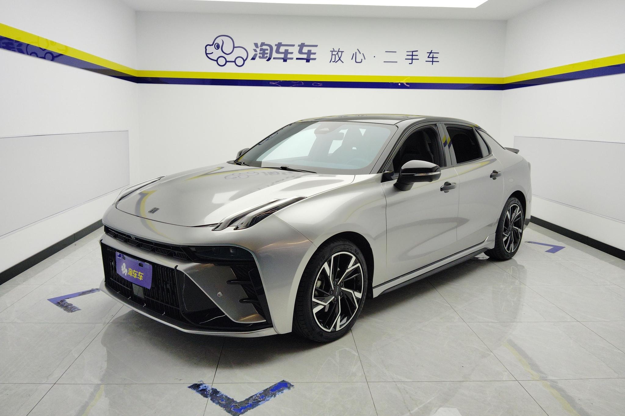 Main__Slider__Photo:undefined undefined 2023-0