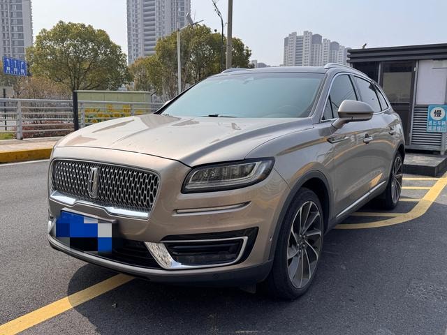 Main__Slider__Photo:undefined undefined 2019-0
