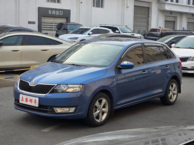 Main__Slider__Photo:undefined undefined 2014-0